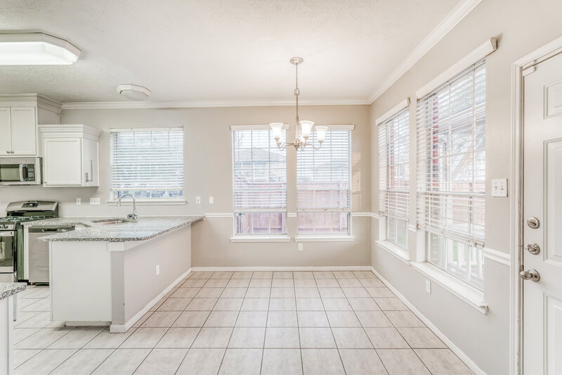2,140/Mo, 15303 Goodman St Houston, TX 77084 Breakfast Nook View