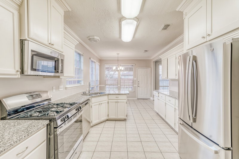 2,140/Mo, 15303 Goodman St Houston, TX 77084 Kitchen View 2