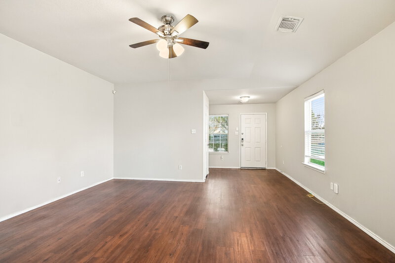 1,750/Mo, 20110 Pinto Ridge Drive Humble, TX 77338 Living Room View 2