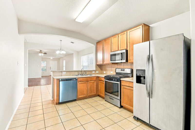 1,750/Mo, 20110 Pinto Ridge Drive Humble, TX 77338 Kitchen View