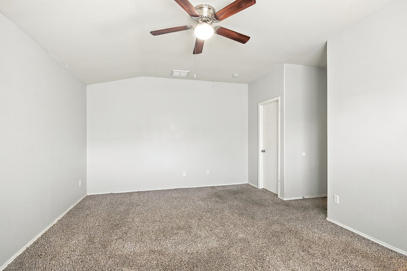 1,750/Mo, 20110 Pinto Ridge Drive Humble, TX 77338 Primary Bedroom View 2