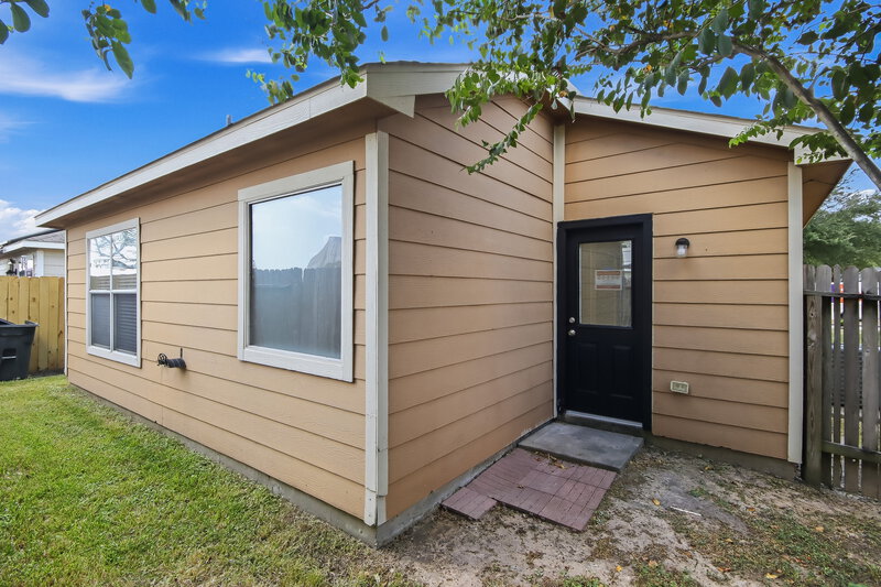 1,750/Mo, 20110 Pinto Ridge Drive Humble, TX 77338 Rear View
