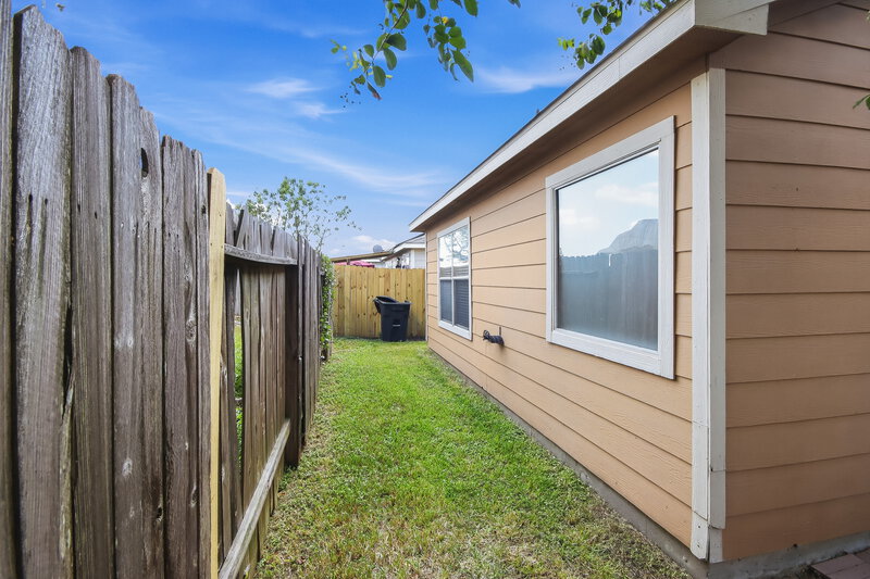 1,750/Mo, 20110 Pinto Ridge Drive Humble, TX 77338 Rear View 2