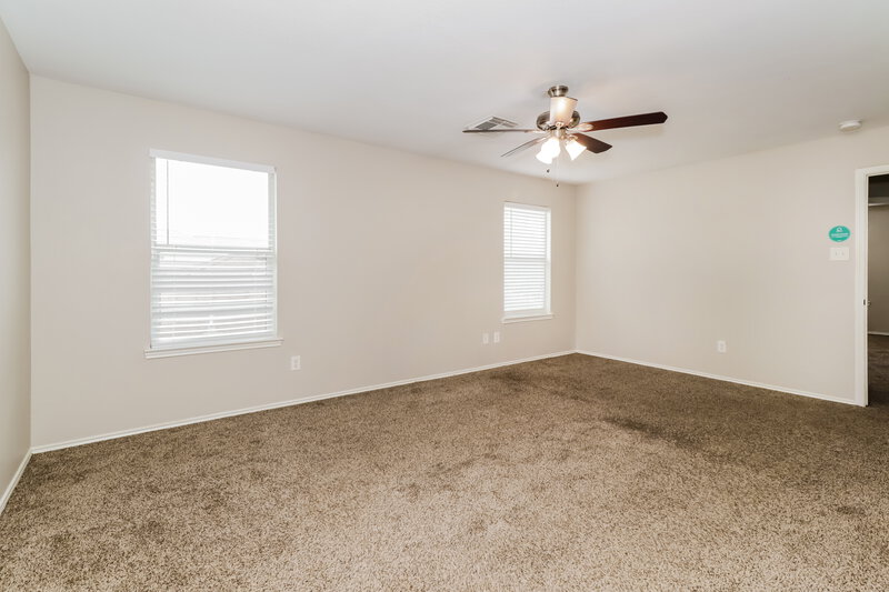 2,060/Mo, 13107 Gatton Park Drive Houston, TX 77066 Main Bedroom View