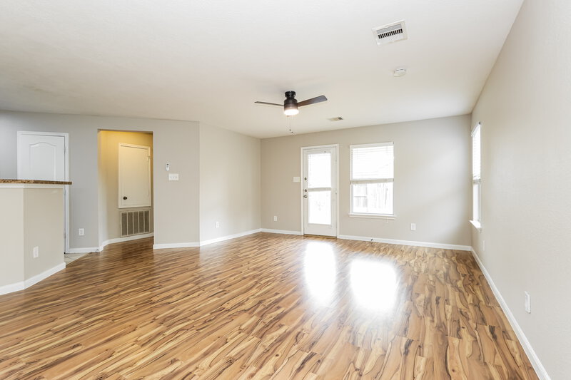 1,865/Mo, 29327 Legends Green Drive Spring, TX 77386 Living Room View
