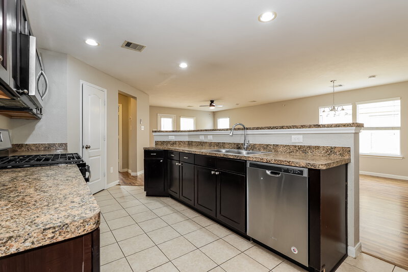 1,865/Mo, 29327 Legends Green Drive Spring, TX 77386 Kitchen View