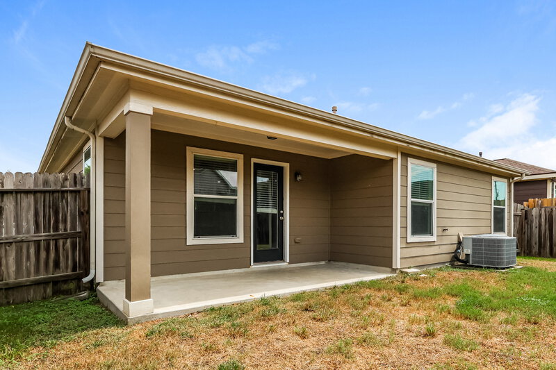1,865/Mo, 29327 Legends Green Drive Spring, TX 77386 Rear View