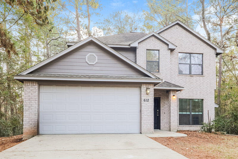 1,670/Mo, 612 Spruce Drive Conroe, TX 77302 External View
