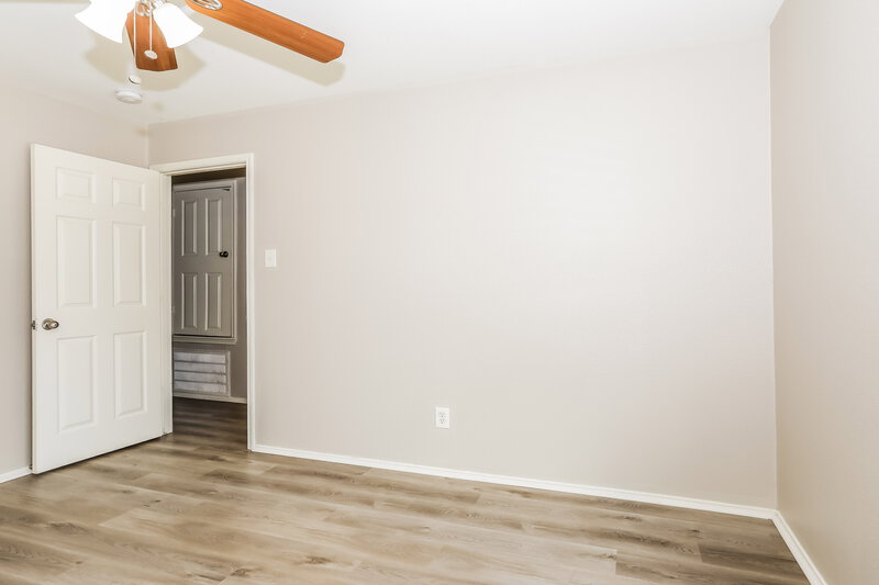 1,720/Mo, 16770 N Thrasher Dr Conroe, TX 77385 Bedroom View 2