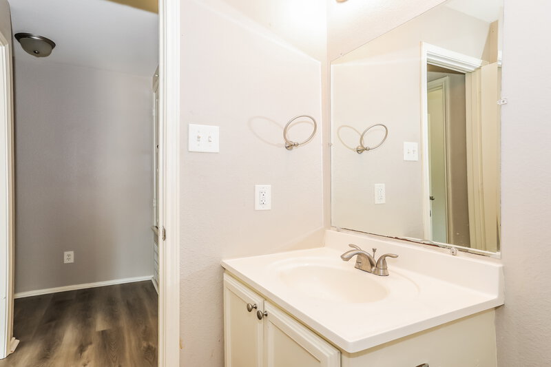 1,720/Mo, 16770 N Thrasher Dr Conroe, TX 77385 Bathroom View