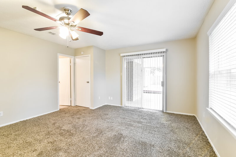 2,095/Mo, 19418 Navarro Mills Drive Tomball, TX 77375 Master Bedroom View 2