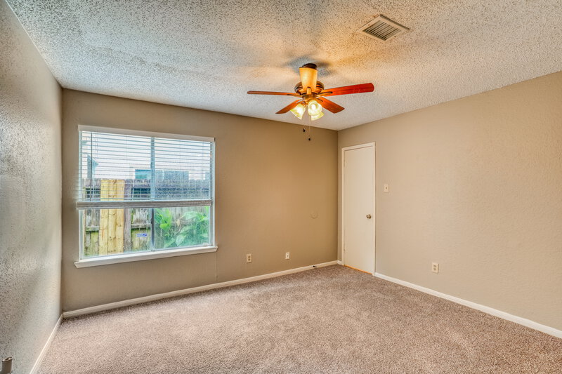 1,935/Mo, 12723 Ashford Knoll Houston, TX 77082 Bedroom View 2