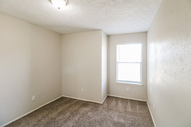 1,565/Mo, 242 Maybrook Drive Houston, TX 77015 Bedroom View