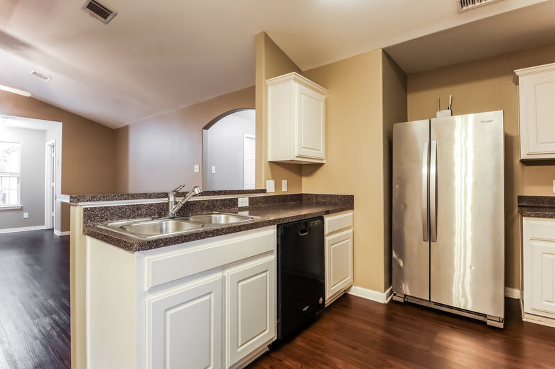 1,935/Mo, 28918 W Pecos River Ct Spring, TX 77386 Kitchen View 2