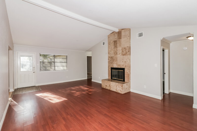 1,665/Mo, 15907 Marsh Hawk Street Humble, TX 77396 Living Room View