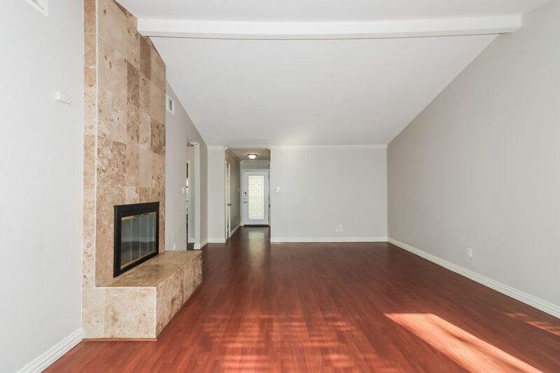 1,665/Mo, 15907 Marsh Hawk Street Humble, TX 77396 Living Room View 2