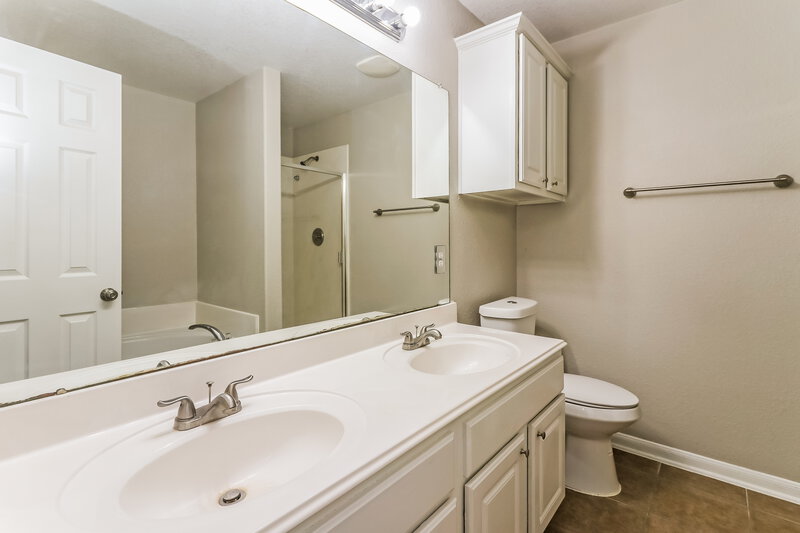 1,715/Mo, 3126 Crossout Court Spring, TX 77373 Main Bathroom View