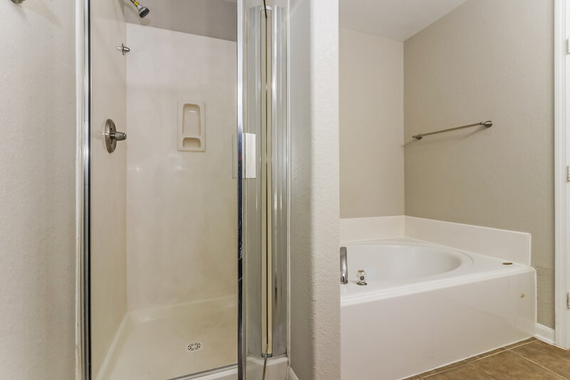 1,715/Mo, 3126 Crossout Court Spring, TX 77373 Main Bathroom View 2