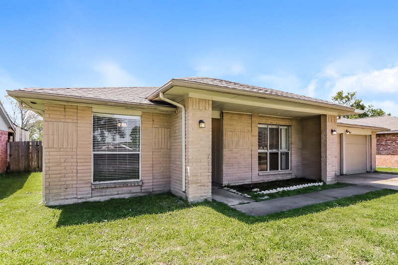 1,940/Mo, 8443 S Meadow Bird Circle Missouri City, TX 77489 Front View
