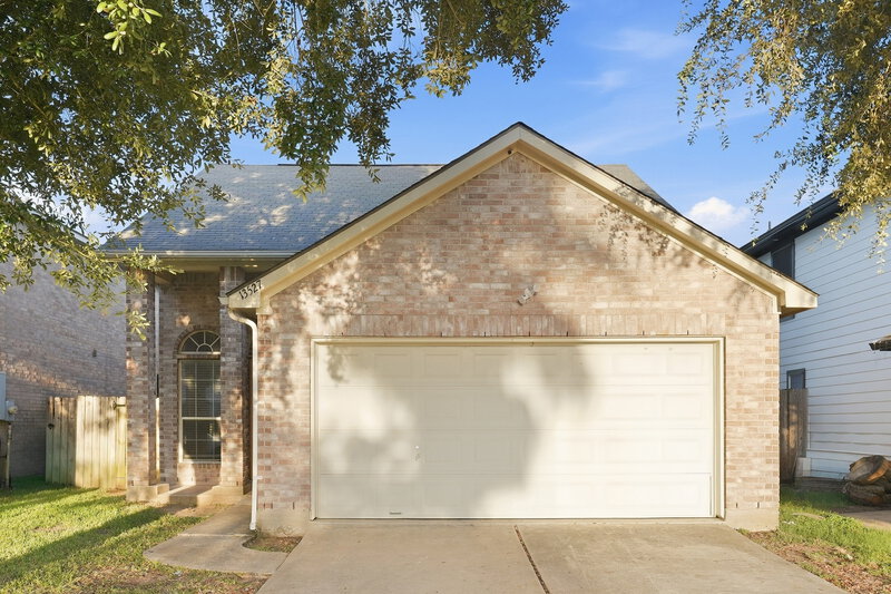 1,765/Mo, 13527 Ambrose Street Houston, TX 77045 External View