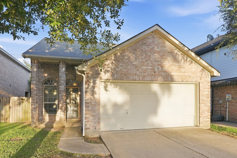1,765/Mo, 13527 Ambrose Street Houston, TX 77045 Front View