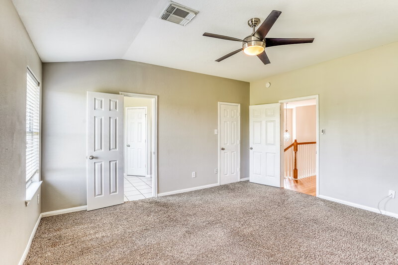 2,145/Mo, 15811 Granite Mountain Trail Houston, TX 77049 Main Bedroom View 2