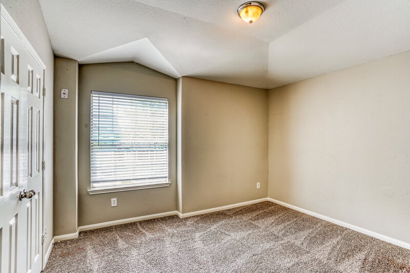 2,145/Mo, 15811 Granite Mountain Trail Houston, TX 77049 Bedroom View