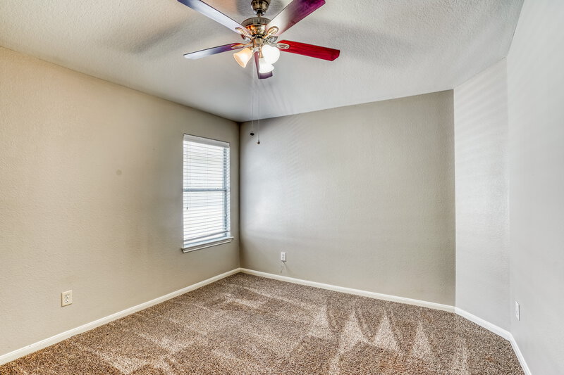 2,145/Mo, 15811 Granite Mountain Trail Houston, TX 77049 Bedroom View 2