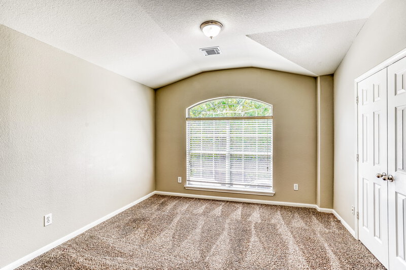 2,145/Mo, 15811 Granite Mountain Trail Houston, TX 77049 Bedroom View 3