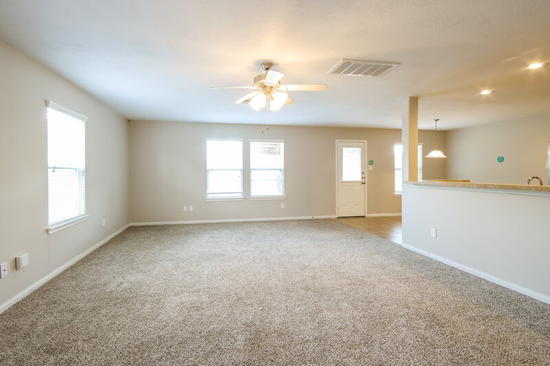 1,690/Mo, 9007 Sweet Blue Jasmine Lane Humble, TX 77338 Living Room View