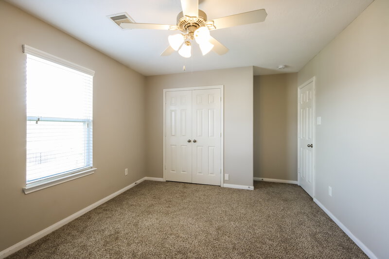1,690/Mo, 9007 Sweet Blue Jasmine Lane Humble, TX 77338 Bedroom View 2