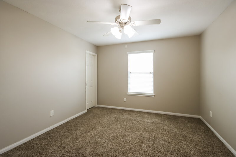 1,690/Mo, 9007 Sweet Blue Jasmine Lane Humble, TX 77338 Bedroom View 3