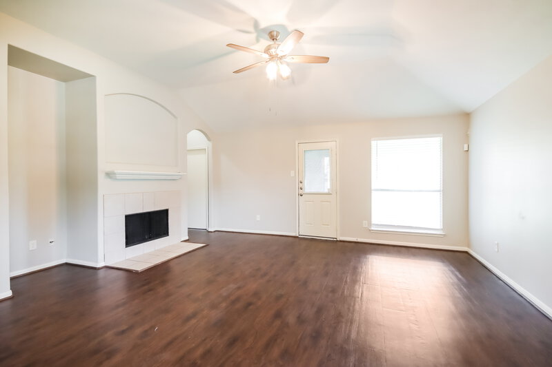 1,760/Mo, 12002 Green Butte Court Houston, TX 77044 Living Room View