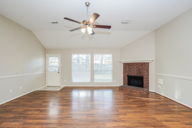 2,060/Mo, 25123 Shalford Drive Spring, TX 77389 Living Room View 2