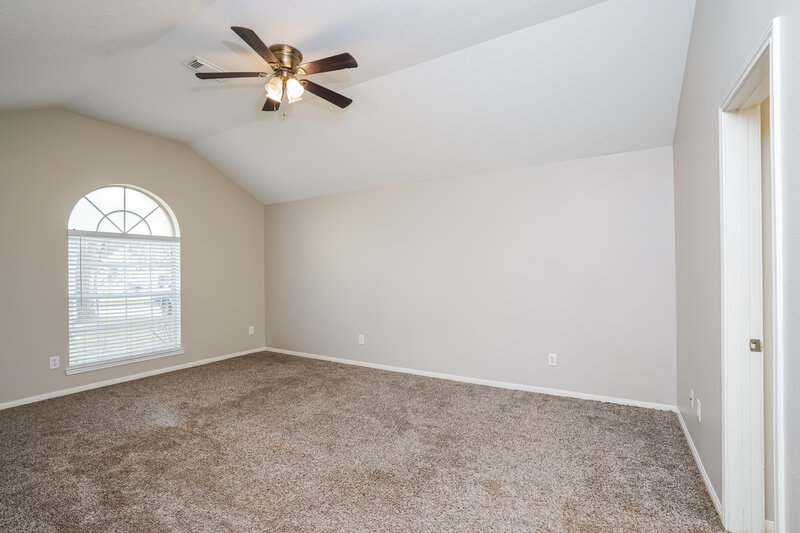 2,060/Mo, 25123 Shalford Drive Spring, TX 77389 Main Bedroom View