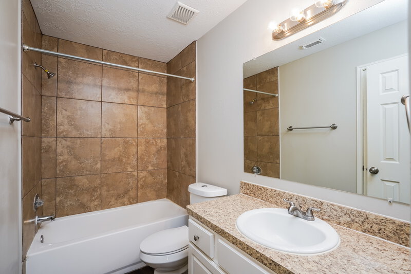 2,060/Mo, 25123 Shalford Drive Spring, TX 77389 Bathroom View