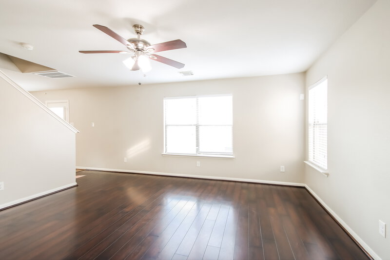 1,700/Mo, 8119 Stagewood Drive Humble, TX 77338 Living Room View 2
