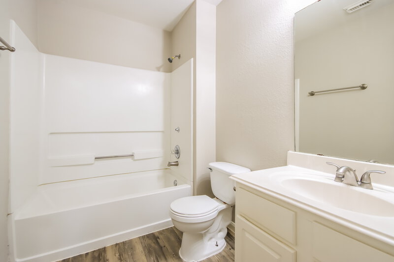 1,700/Mo, 8119 Stagewood Drive Humble, TX 77338 Bathroom View