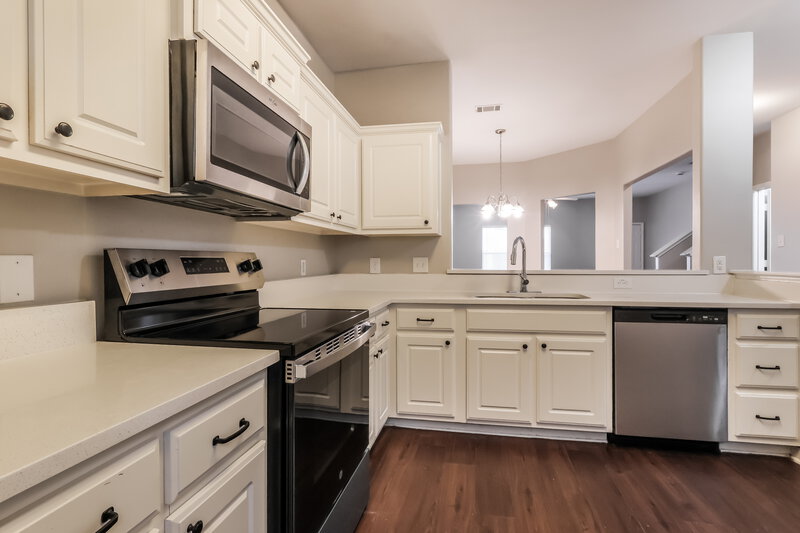 2,220/Mo, 29050 Village Creek Loop Spring, TX 77386 Kitchen View 2