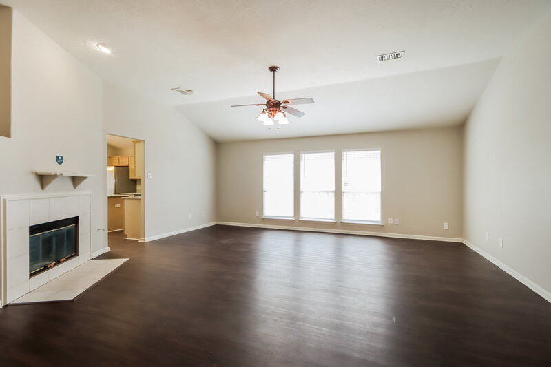 1,920/Mo, 20722 Lake Park Trail Humble, TX 77346 Living Room View 3