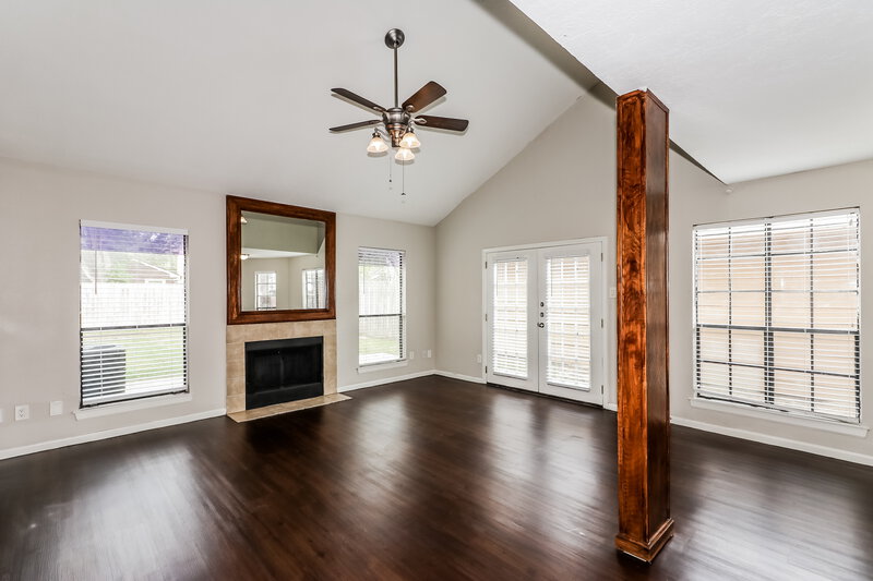 1,905/Mo, 7722 High Village Drive Houston, TX 77095 Family Room View