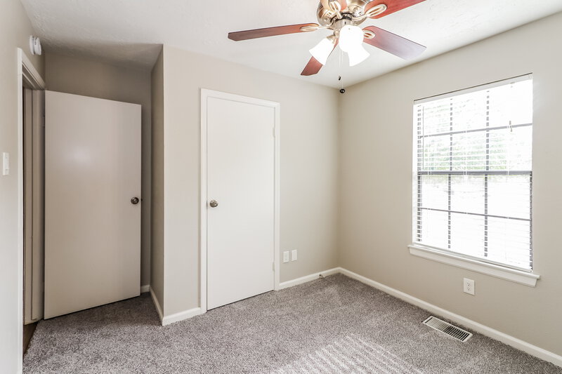 1,905/Mo, 7722 High Village Drive Houston, TX 77095 Bedroom View