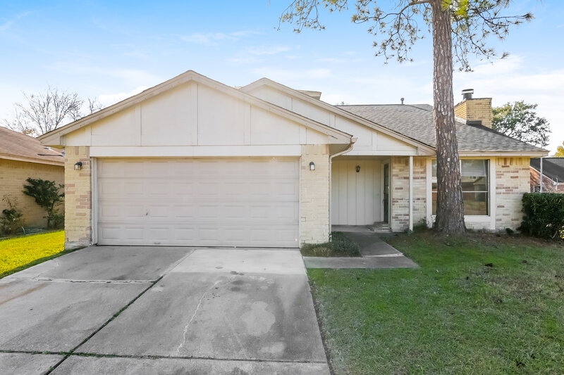 1,900/Mo, 18091 Forest Cedars Drive Houston, TX 77084 External View