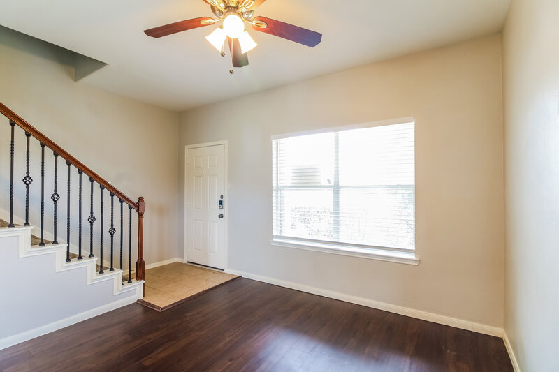 3,000/Mo, 18902 Bressingham Drive Tomball, TX 77375 Living Room View