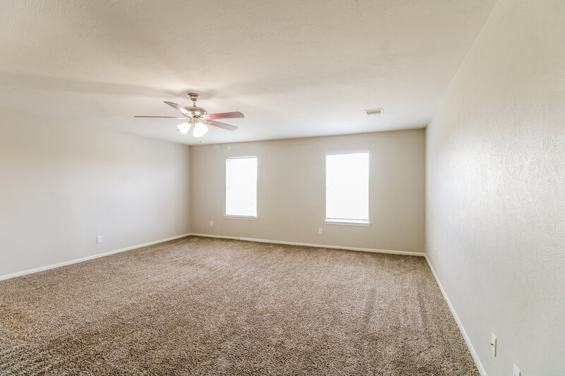 3,000/Mo, 18902 Bressingham Drive Tomball, TX 77375 Main Bedroom View
