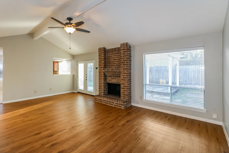 1,975/Mo, 1214 Strawberry Park Lane Katy, TX 77450 Living Room View