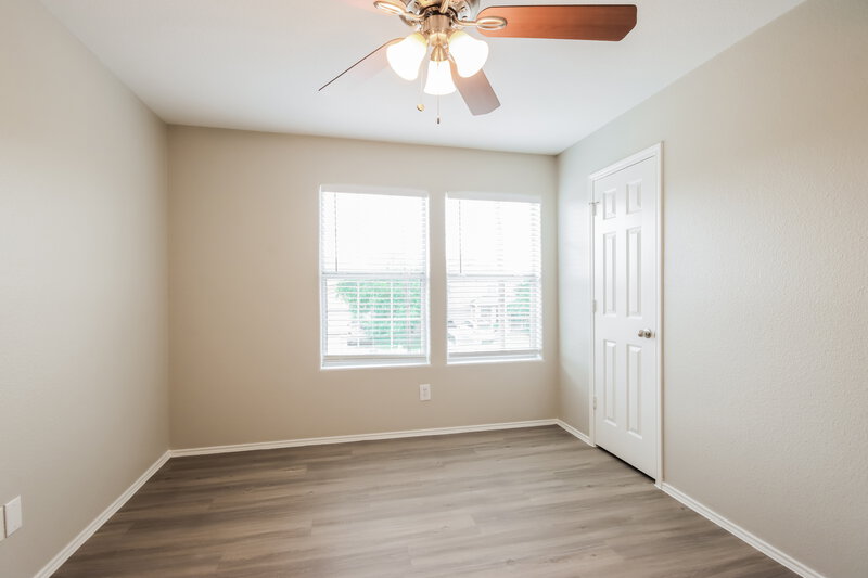 1,720/Mo, 16771 N Thrasher Drive Conroe, TX 77385 Bedroom View 2