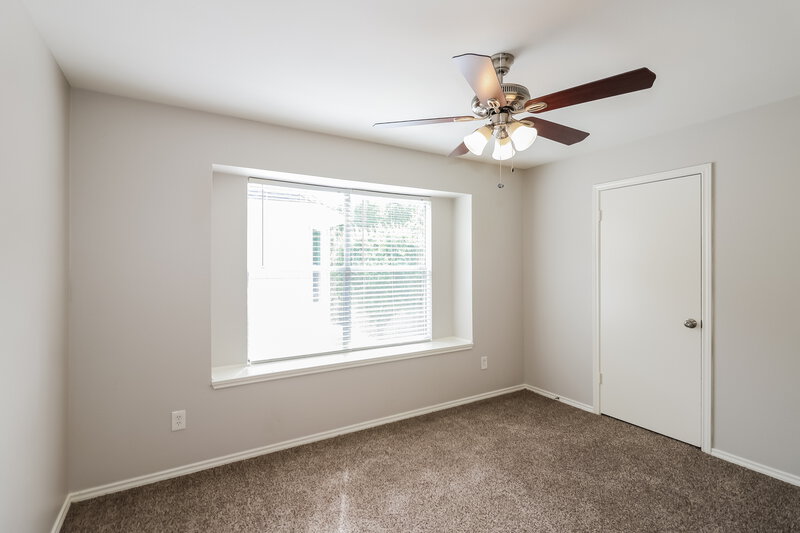 1,910/Mo, 3310 Tenaha Drive Houston, TX 77014 Bedroom View 2