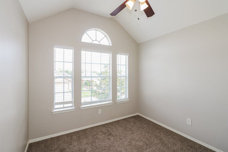 1,910/Mo, 3310 Tenaha Drive Houston, TX 77014 Bedroom View 3