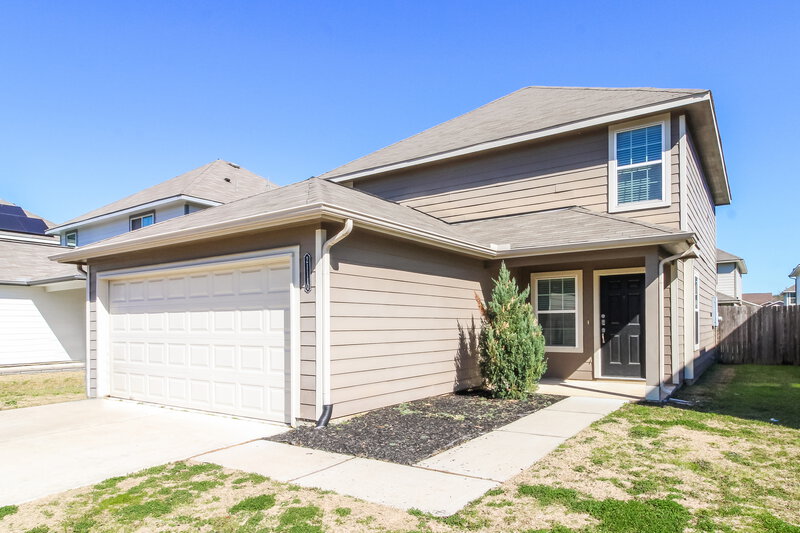 2,110/Mo, 21110 Sugar Orchard Lane Tomball, TX 77375 Front View